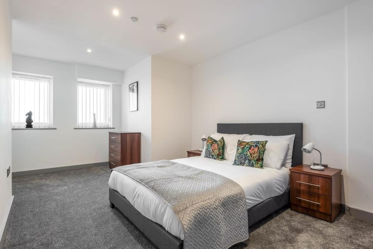 Contemporary 1 Bedroom Apartment In Central Hull كينغستون أبون هول المظهر الخارجي الصورة